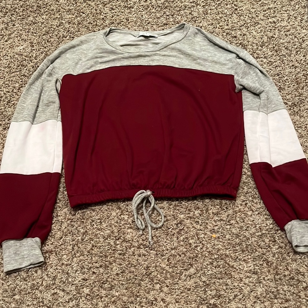 Women’s cropped shirt